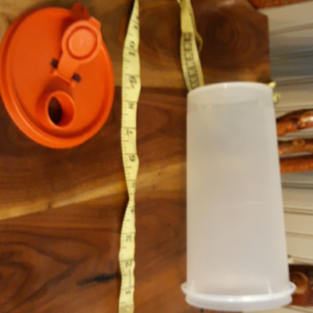 Tupperware dish - Picture 4 of 5